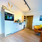 Apartment Joe's -modern,vintage