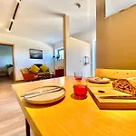 Joe's -modern,vintage Apartment Naumburg (Saale)