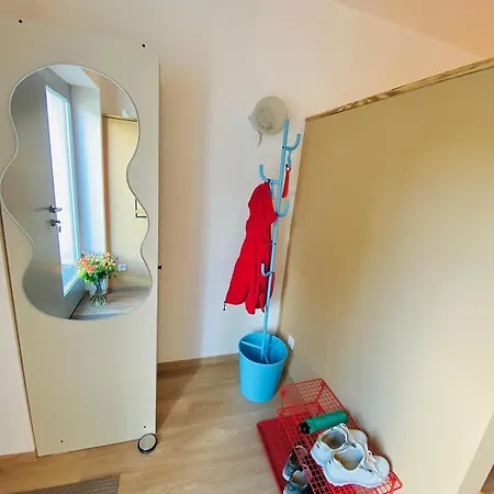 Joe's -modern,vintage *