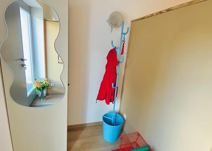 Joe's -modern,vintage *