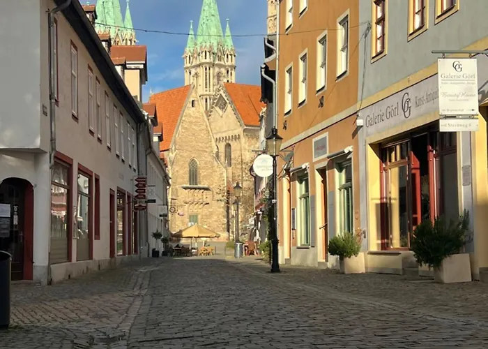 Joe's -modern,vintage Naumburg